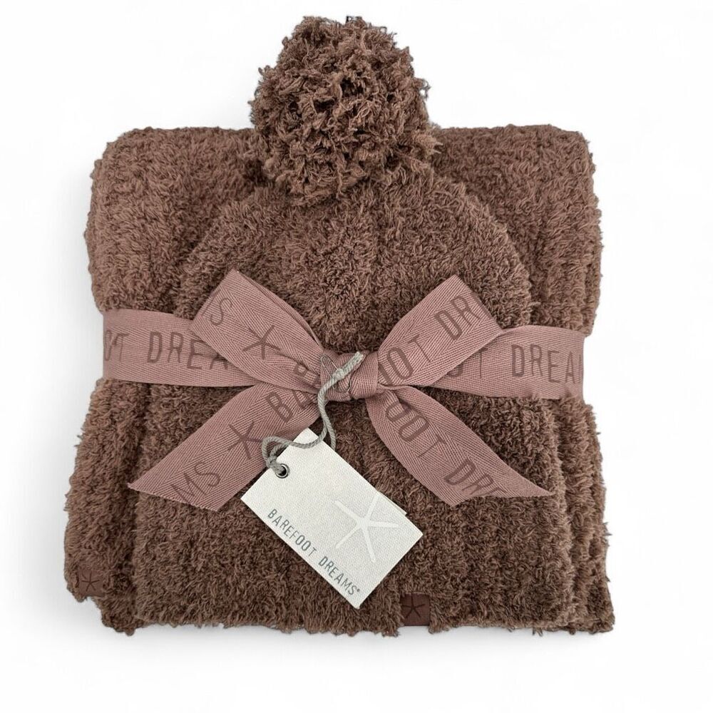 NWT Barefoot Dreams Chestnut CozyChic Pom Pom Beanie And Scarf Set One Size